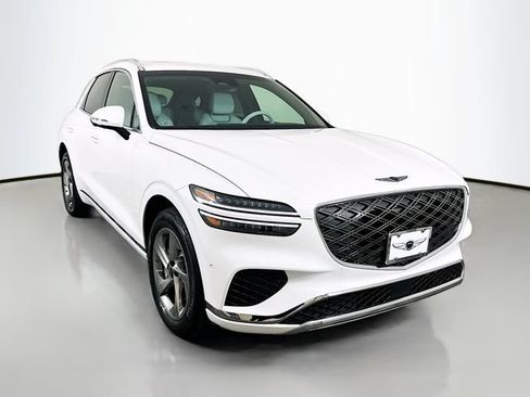 Used 2026 Genesis GV70 2.5T Advanced AWD/4WD image 3