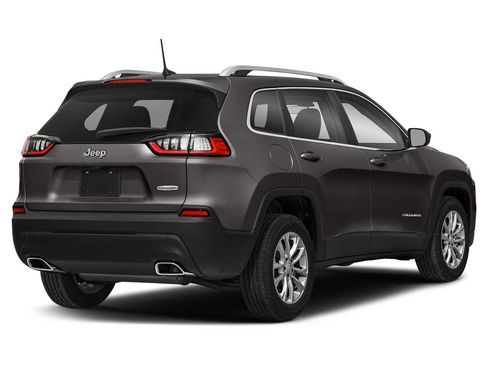 Used 2021 Jeep Cherokee Latitude Plus FWD image 2