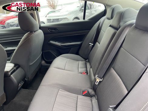 Used 2024 Nissan Altima 2.5 SV image 34