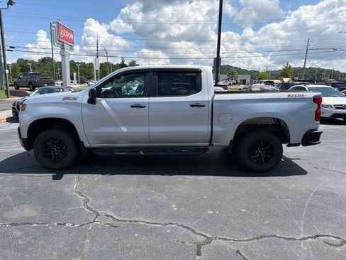 Used 2020 Chevrolet Silverado 1500 Custom Trail Boss w/ Custom Convenience Package AWD/4WD image 5