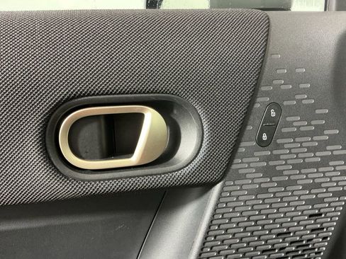 Certified 2025 MINI Cooper S image 19