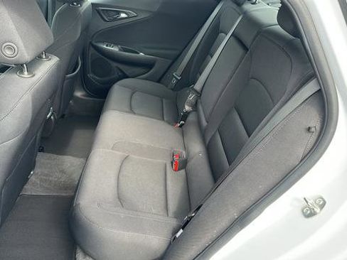 Used 2024 Chevrolet Malibu LT FWD image 18