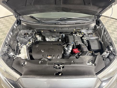 Used 2018 Mitsubishi Outlander Sport ES image 38