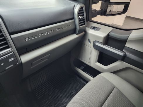 Used 2021 Ford F250 XL w/ STX Appearance Package image 12