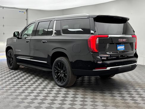 New 2026 GMC Yukon XL Elevation w/ Elevation Premium Package AWD/4WD image 16