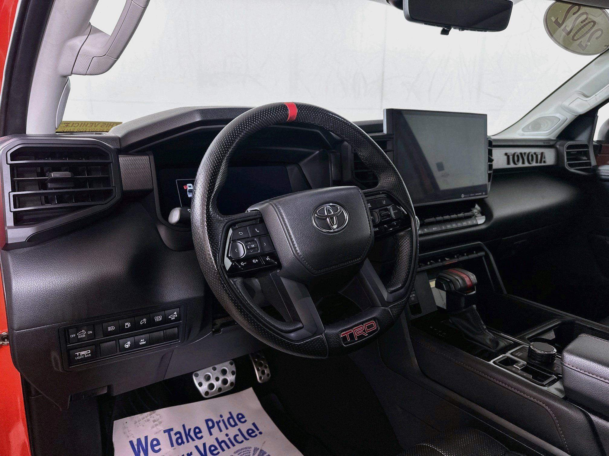 Certified 2022 Toyota Tundra TRD Pro AWD/4WD image 9