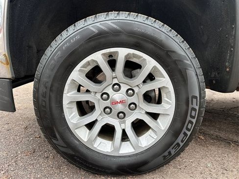 Used 2017 GMC Sierra 1500 SLE image 18