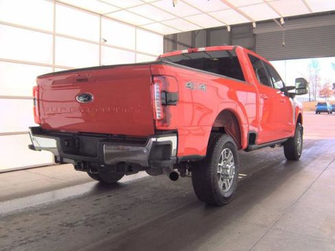 Used 2025 Ford F250 Lariat w/ Lariat Ultimate Package image 3