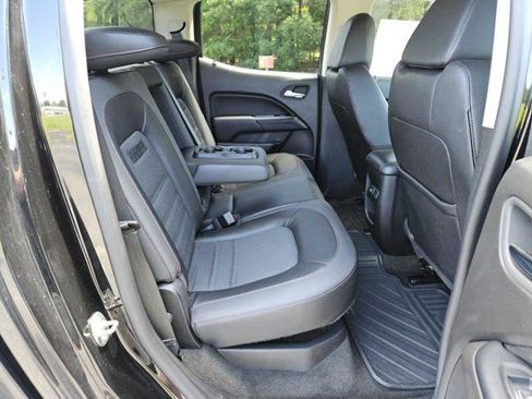 Used 2015 GMC Canyon SLE w/ All-Terrain Package AWD/4WD image 30