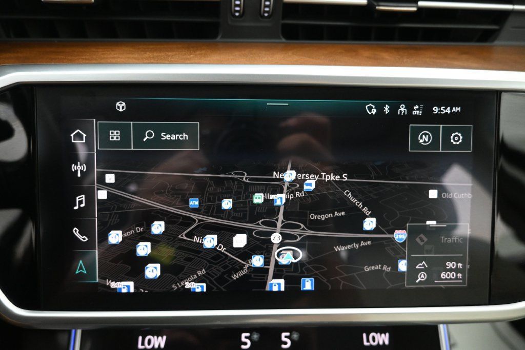 Used 2022 Audi A6 3.0T allroad Prestige w/ Prestige Package AWD/4WD image 15
