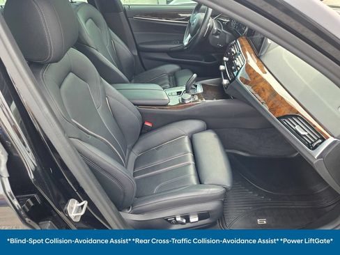 Used 2018 BMW 540i xDrive AWD/4WD image 13