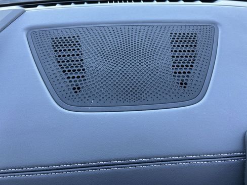 Used 2025 BMW X5 sDrive40i w/ Premium Package image 25