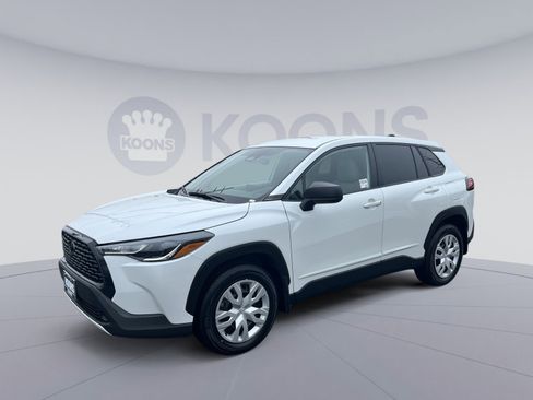 Used 2023 Toyota Corolla Cross L image 1