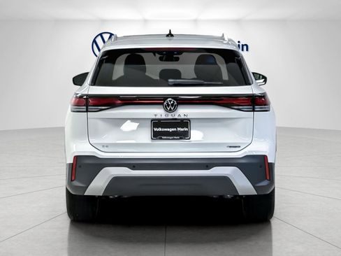 New 2026 Volkswagen Tiguan SE image 4