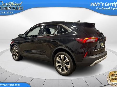 Used 2023 Ford Escape Platinum AWD/4WD image 9