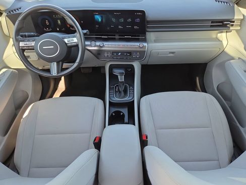 Used 2025 Hyundai Kona SEL FWD image 14