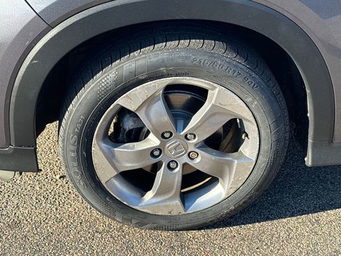 Used 2017 Honda HR-V LX image 36