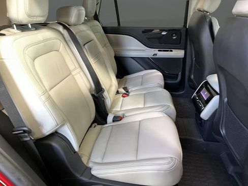 Used 2025 Lincoln Aviator Reserve w/ Illumination Package image 35