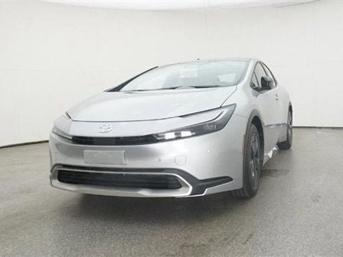 New 2026 Toyota Prius Plug-In Hybrid FWD image 98