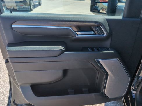 Used 2024 Chevrolet Silverado 3500 High Country w/ High Country Premium Package AWD/4WD image 9