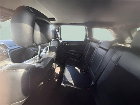 Used 2015 Jeep Grand Cherokee Altitude image 11