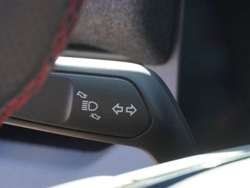 Used 2025 Ford Explorer ST-Line image 30