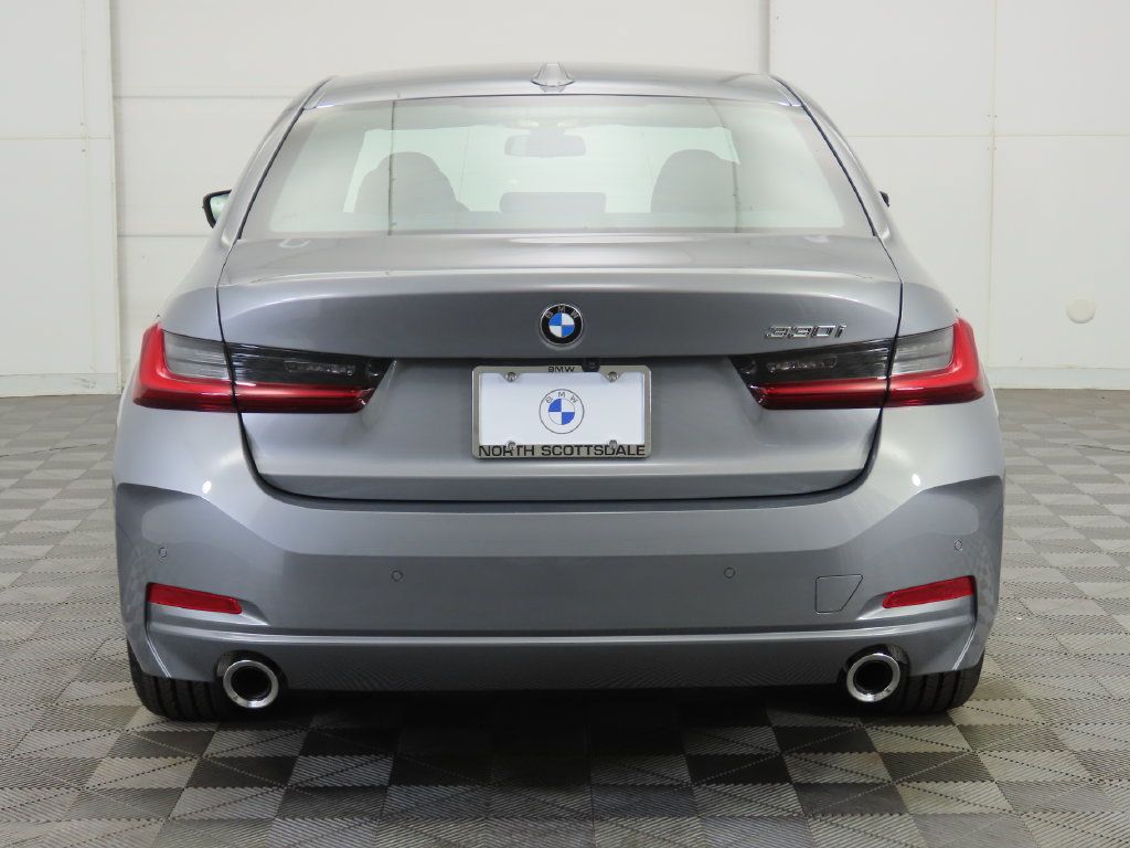 Used 2026 BMW 330i Sedan w/ Convenience Package RWD image 7
