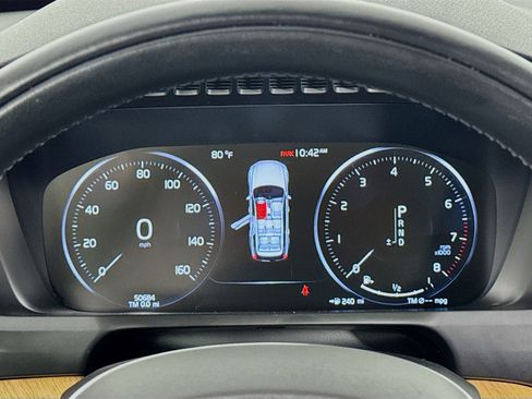 Used 2022 Volvo XC90 T5 Momentum image 44