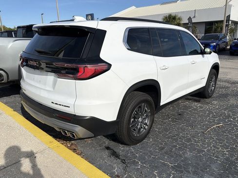Certified 2025 GMC Acadia Elevation image 8