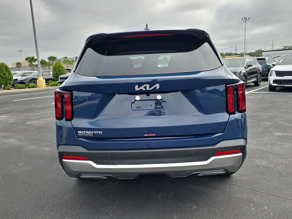 New 2026 Kia Sorento S FWD image 7