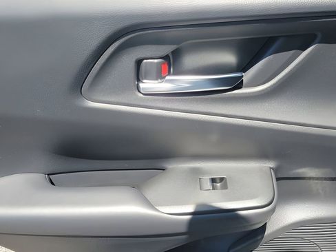 New 2026 Toyota Prius Plug-In Hybrid FWD image 8