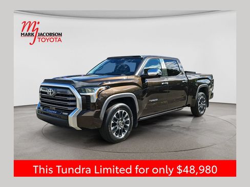Used 2024 Toyota Tundra Limited w/ Power Package AWD/4WD image 1
