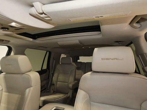 Used 2015 GMC Yukon Denali w/ Open Road Package AWD/4WD image 11