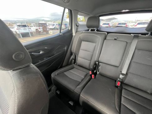 Used 2024 GMC Terrain SLE FWD image 39