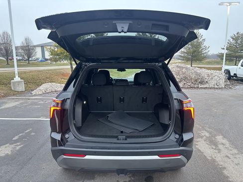 Used 2025 Chevrolet Equinox LT image 12