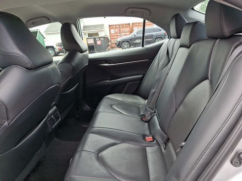 Used 2023 Toyota Camry XLE FWD image 10
