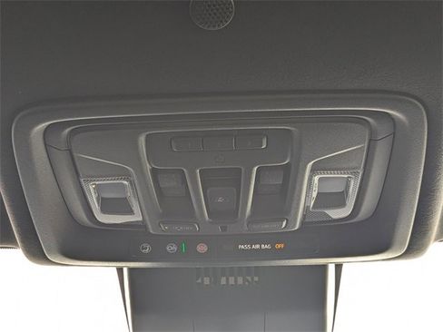 New 2026 GMC Sierra 1500 Denali Ultimate w/ LPO, Black Badging Package image 25