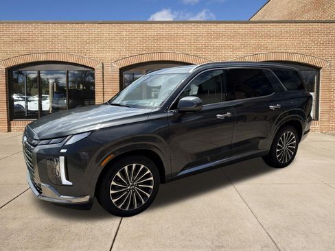 Certified 2025 Hyundai Palisade Calligraphy AWD/4WD image 8