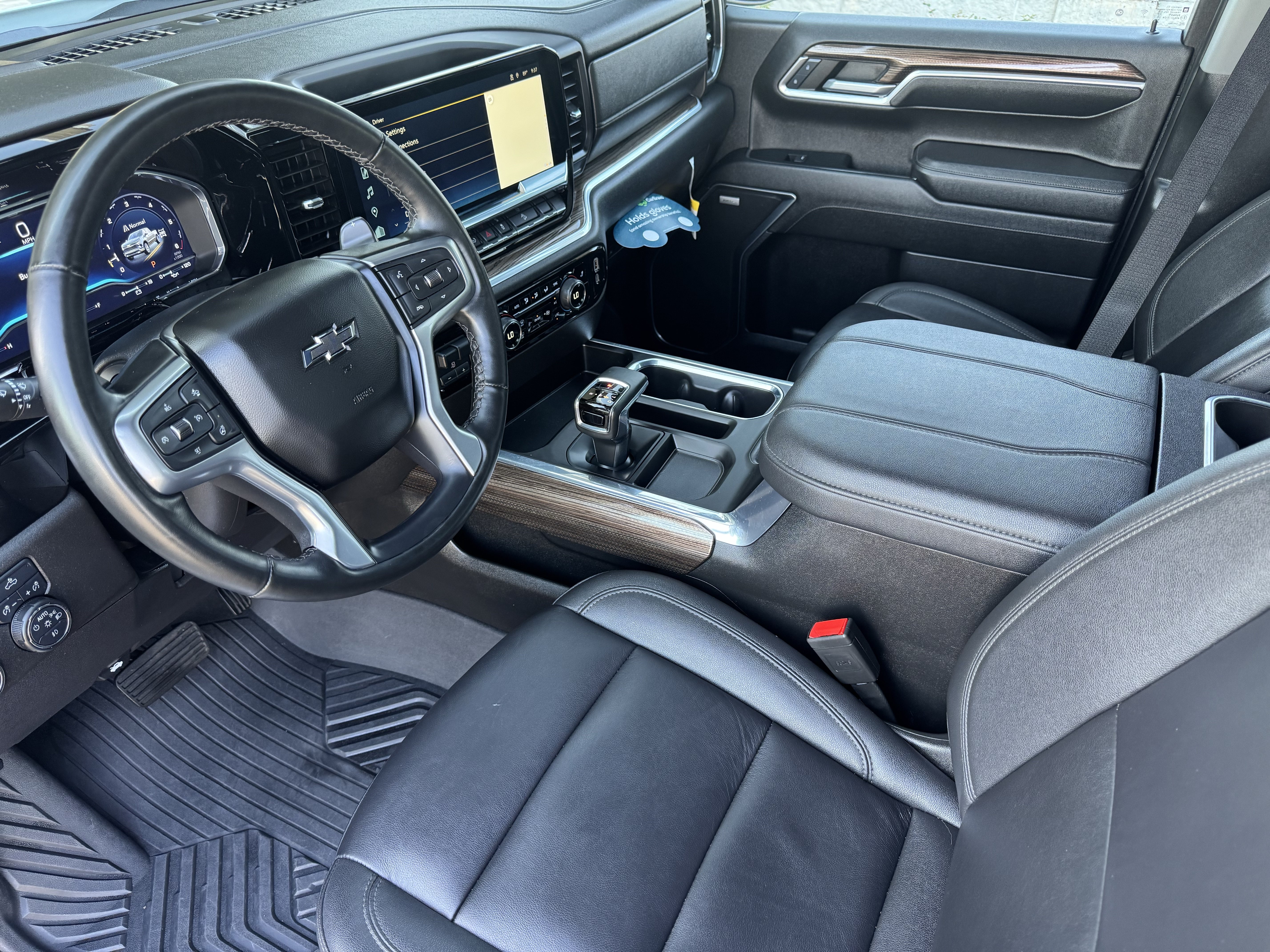 Certified 2024 Chevrolet Silverado 1500 RST AWD/4WD image 10