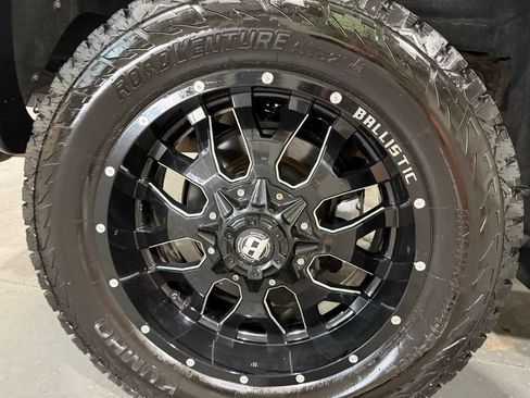 Used 2017 GMC Sierra 1500 Denali w/ Denali Ultimate Package image 10