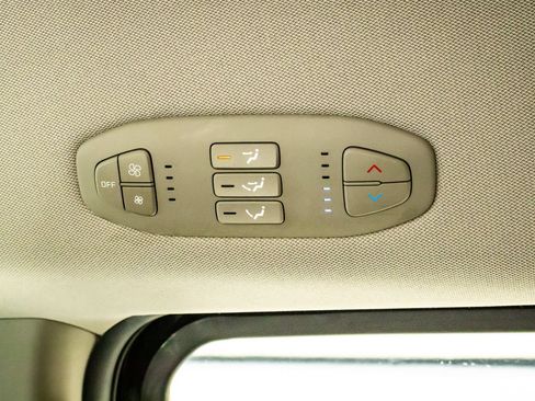 Used 2020 Kia Sedona LX FWD image 15