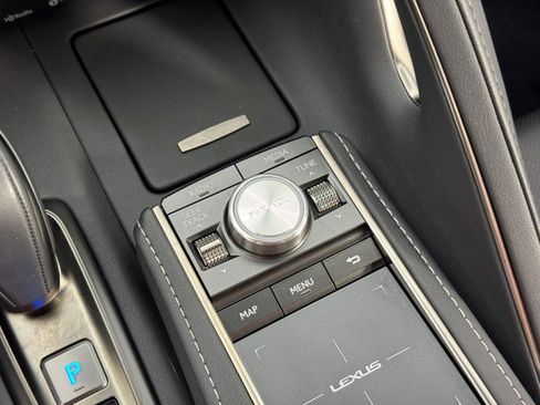 Used 2023 Lexus LC 500 Convertible image 34