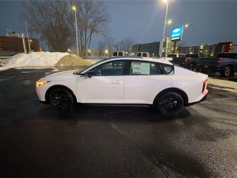 Used 2025 Kia K4 GT-Line Turbo image 5