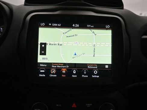 Used 2023 Jeep Renegade Latitude AWD/4WD image 15