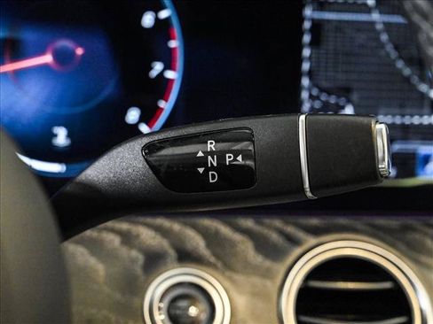 Used 2021 Mercedes-Benz E 350 Sedan image 12