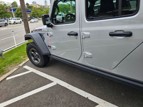 Certified 2023 Jeep Gladiator Rubicon w/ Trailer Tow Package AWD/4WD image 2