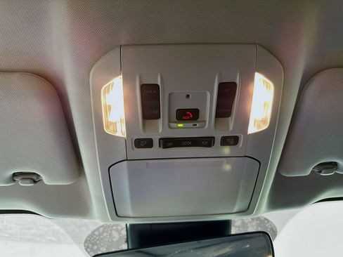 Certified 2025 Toyota Highlander XLE AWD/4WD image 18