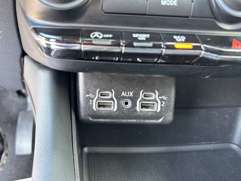 Used 2024 Dodge Durango GT RWD image 27
