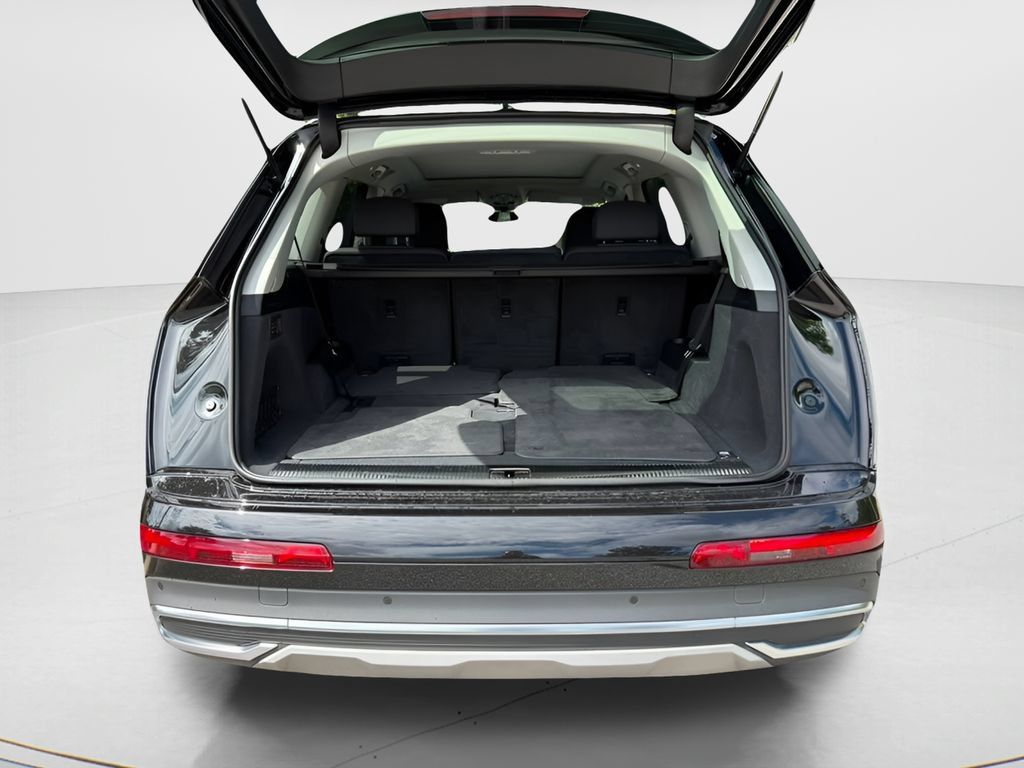 Used 2023 Audi Q7 3.0T Premium Plus AWD/4WD image 22