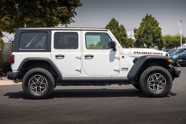 Used 2024 Jeep Wrangler Unlimited Rubicon AWD/4WD image 5